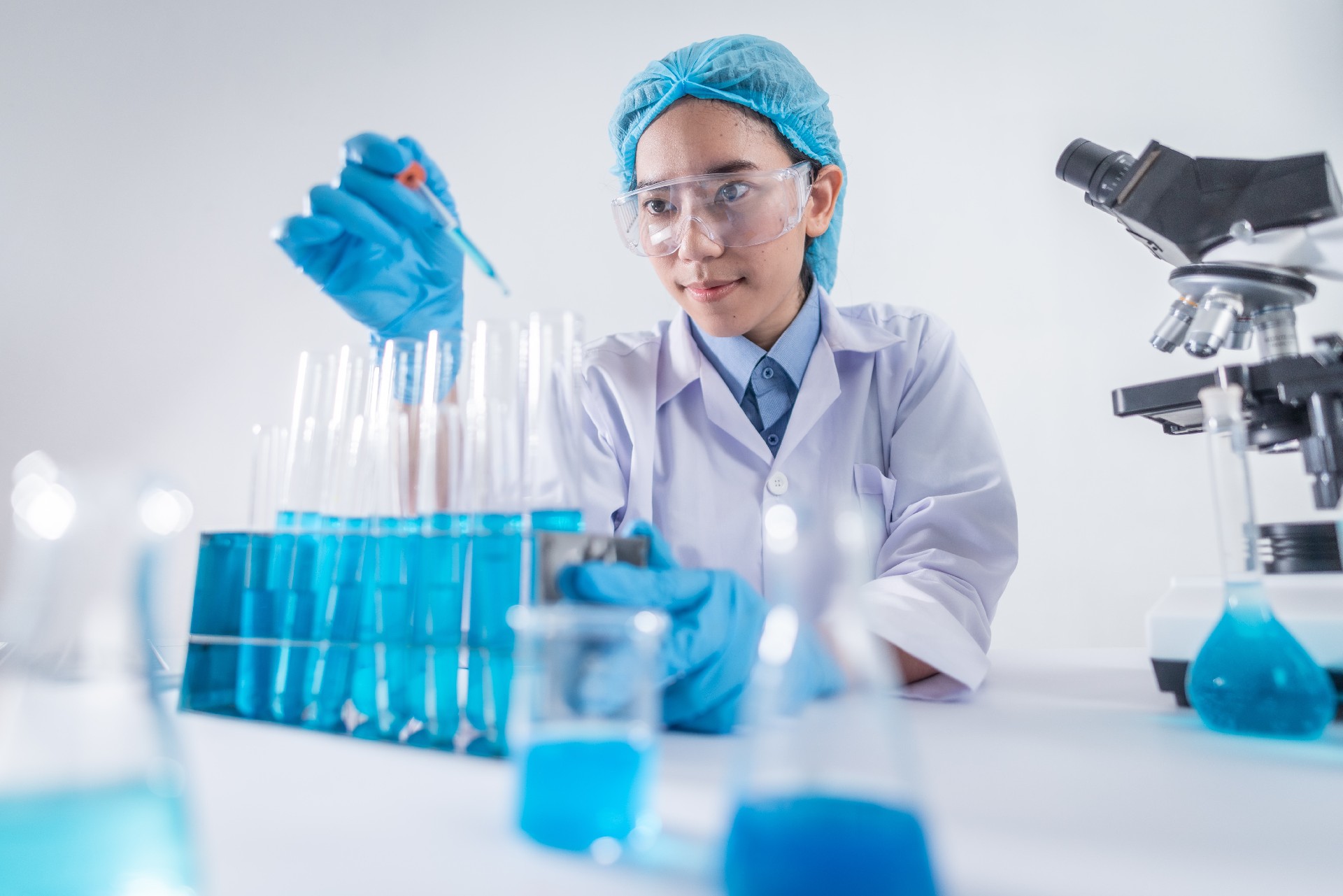 医療・製薬業界向け水質・清浄度検査ソリューション